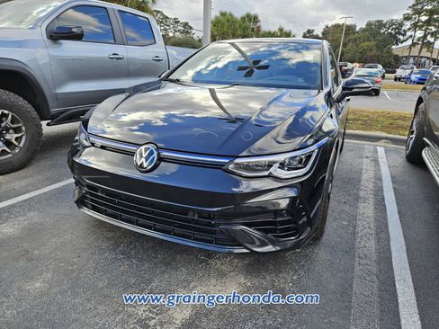 Used 2024 Volkswagen Golf R image 2