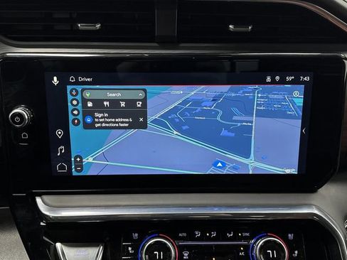 Used 2025 GMC Sierra 1500 Denali Ultimate image 10