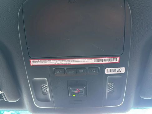 Used 2022 Toyota Avalon XLE FWD image 21