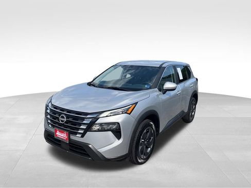 Used 2025 Nissan Rogue SV FWD image 37