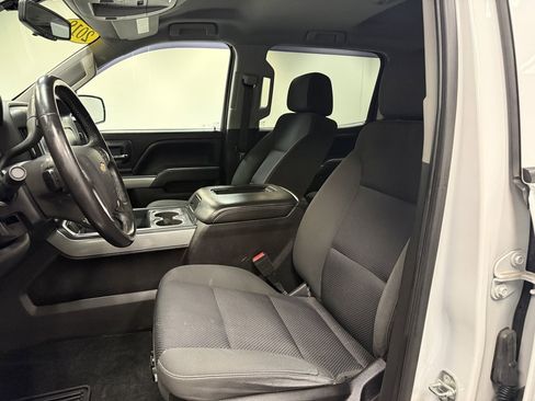 Used 2018 Chevrolet Silverado 1500 LT w/ All Star Edition image 24