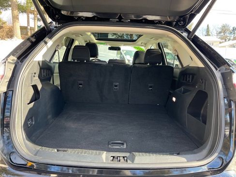 Used 2024 Ford Edge SEL w/ Convenience Package image 8