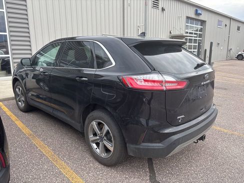 Used 2022 Ford Edge SEL w/ Convenience Package image 2