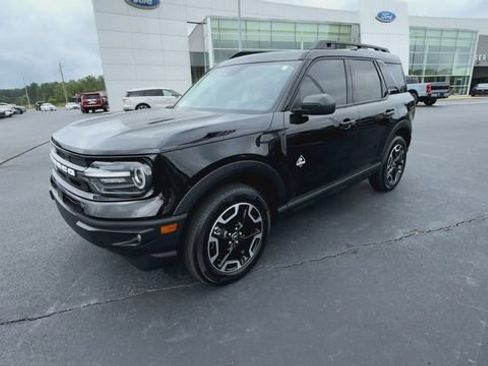 Certified 2024 Ford Bronco Sport Outer Banks w/ Tech Package AWD/4WD image 4