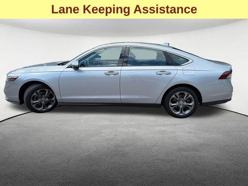 Used 2023 Honda Accord EX image 6