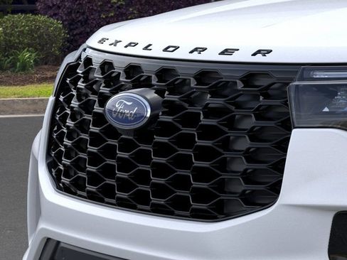 New 2026 Ford Explorer ST-Line image 17