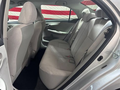 Used 2011 Toyota Corolla LE FWD image 10