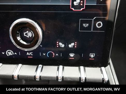 Used 2025 GMC Terrain Elevation image 14