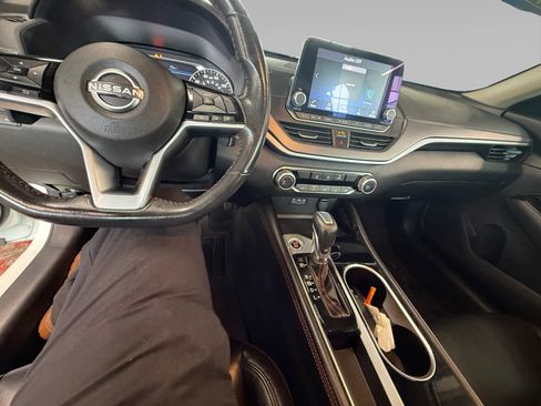 Used 2024 Nissan Altima 2.5 SR FWD image 21