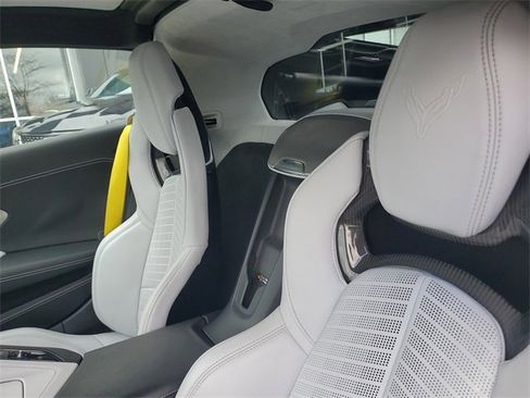 Certified 2020 Chevrolet Corvette Stingray w/ 3LT Preferred Equipment Group image 12