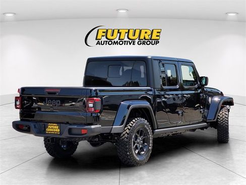 New 2025 Jeep Gladiator Willys image 3