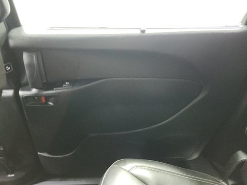 Used 2025 Chrysler Pacifica Select FWD image 49