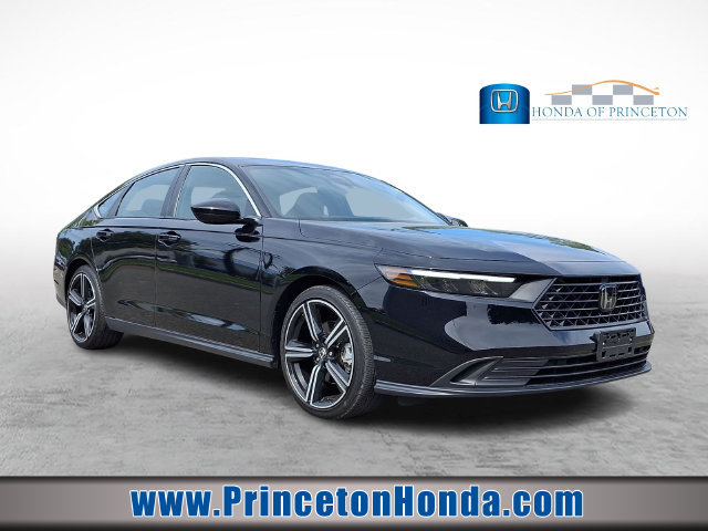 Used 2024 Honda Accord Sport image 1