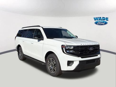 New 2026 Ford Expedition Max Active image 3