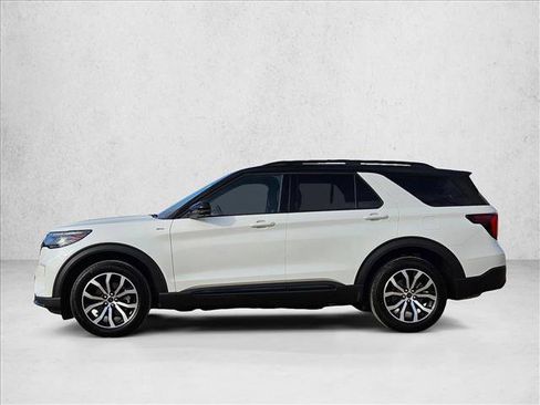 Used 2025 Ford Explorer ST-Line AWD/4WD image 9