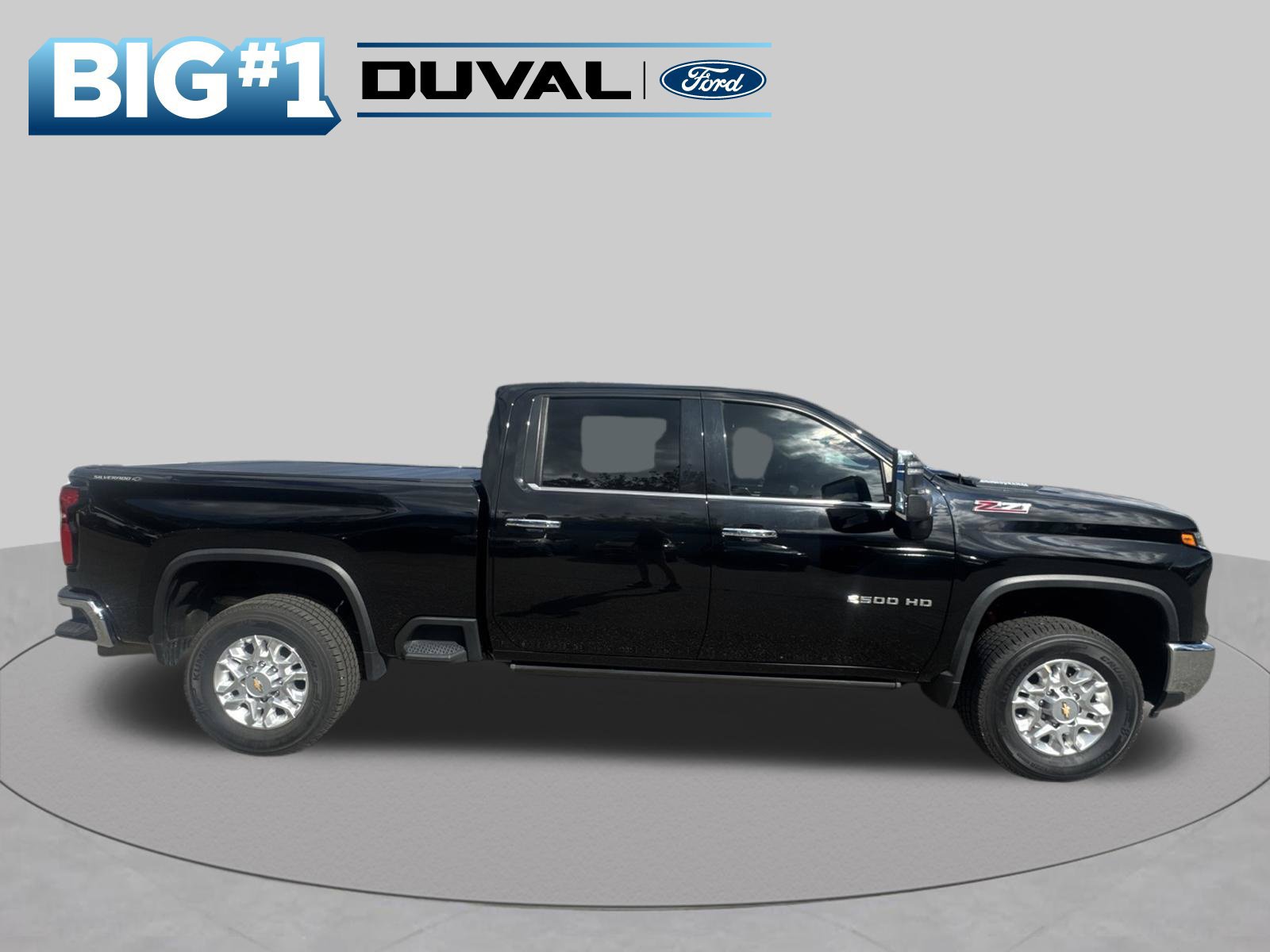 Used 2024 Chevrolet Silverado 2500 LTZ w/ LTZ Plus Package AWD/4WD image 2