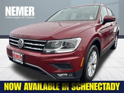 Used 2018 Volkswagen Tiguan SE w/ Panoramic Sunroof Package