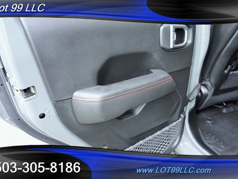 Used 2022 Jeep Gladiator Rubicon w/ Cold Weather Group AWD/4WD image 15