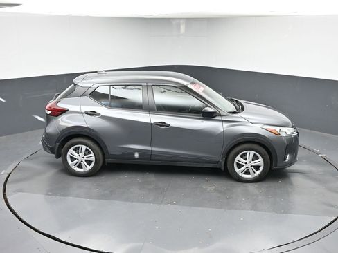 Used 2024 Nissan Kicks S image 36