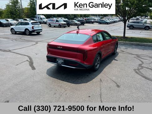 Certified 2025 Kia K4 FWD image 11