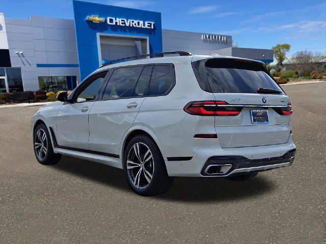 Used 2026 BMW X7 xDrive40i w/ M Sport Package AWD/4WD image 24