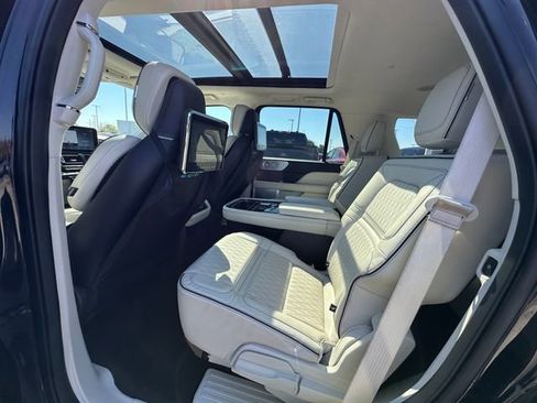 Used 2021 Lincoln Navigator Black Label w/ Cargo Convenience Package image 18