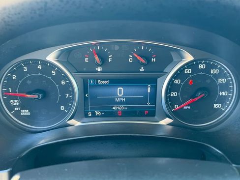 Used 2024 GMC Terrain SLE image 16