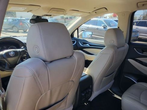 Used 2020 Buick Enclave Premium AWD/4WD image 30