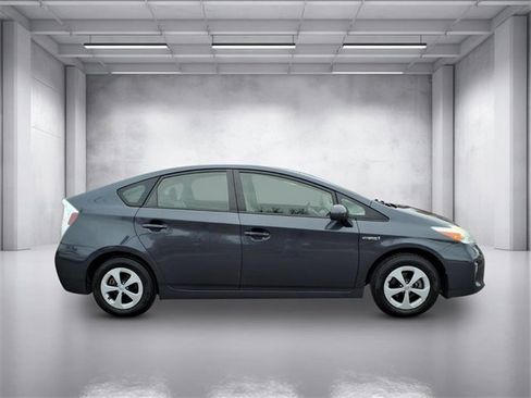 Used 2013 Toyota Prius Four image 29