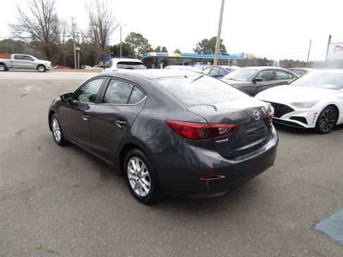 Used 2016 MAZDA MAZDA3 i Sport w/ Preferred Equipment Package image 5
