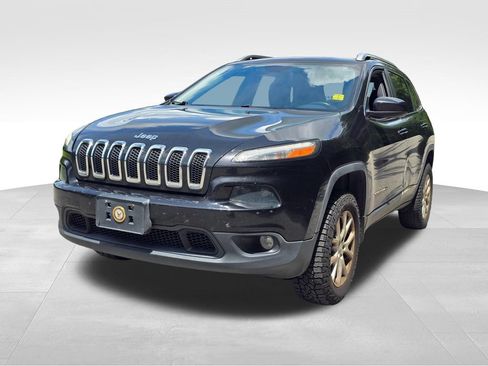 Used 2015 Jeep Cherokee Latitude w/ Trailer Tow Group AWD/4WD image 7