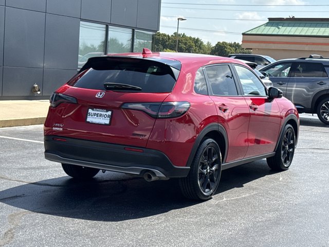 Used 2025 Honda HR-V Sport image 3