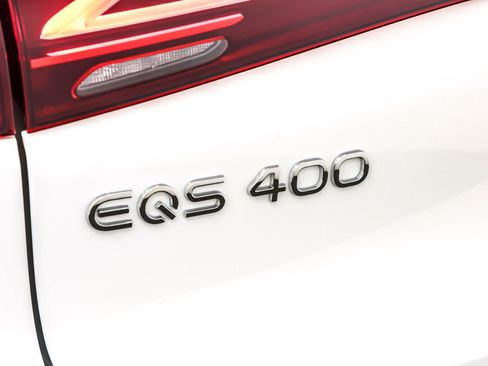 New 2026 Mercedes-Benz EQS 400 4MATIC SUV image 9