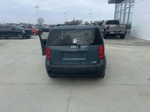 Used 2008 Scion xB Base image 4