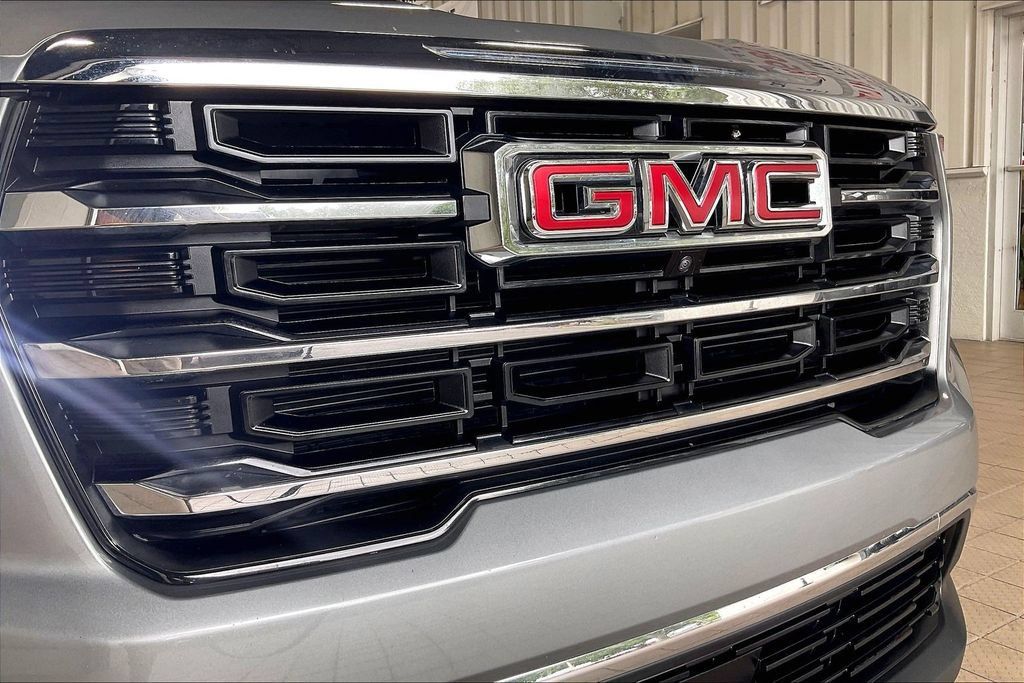 Used 2026 GMC Acadia Elevation w/ Elevation Premium Package FWD image 28