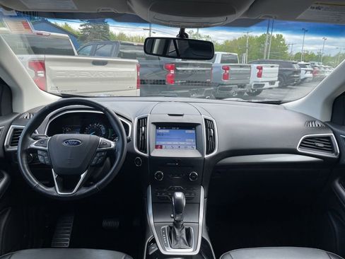 Used 2017 Ford Edge SEL w/ Equipment Group 201A AWD/4WD image 11