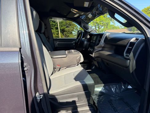 Used 2021 RAM 1500 Big Horn AWD/4WD image 45