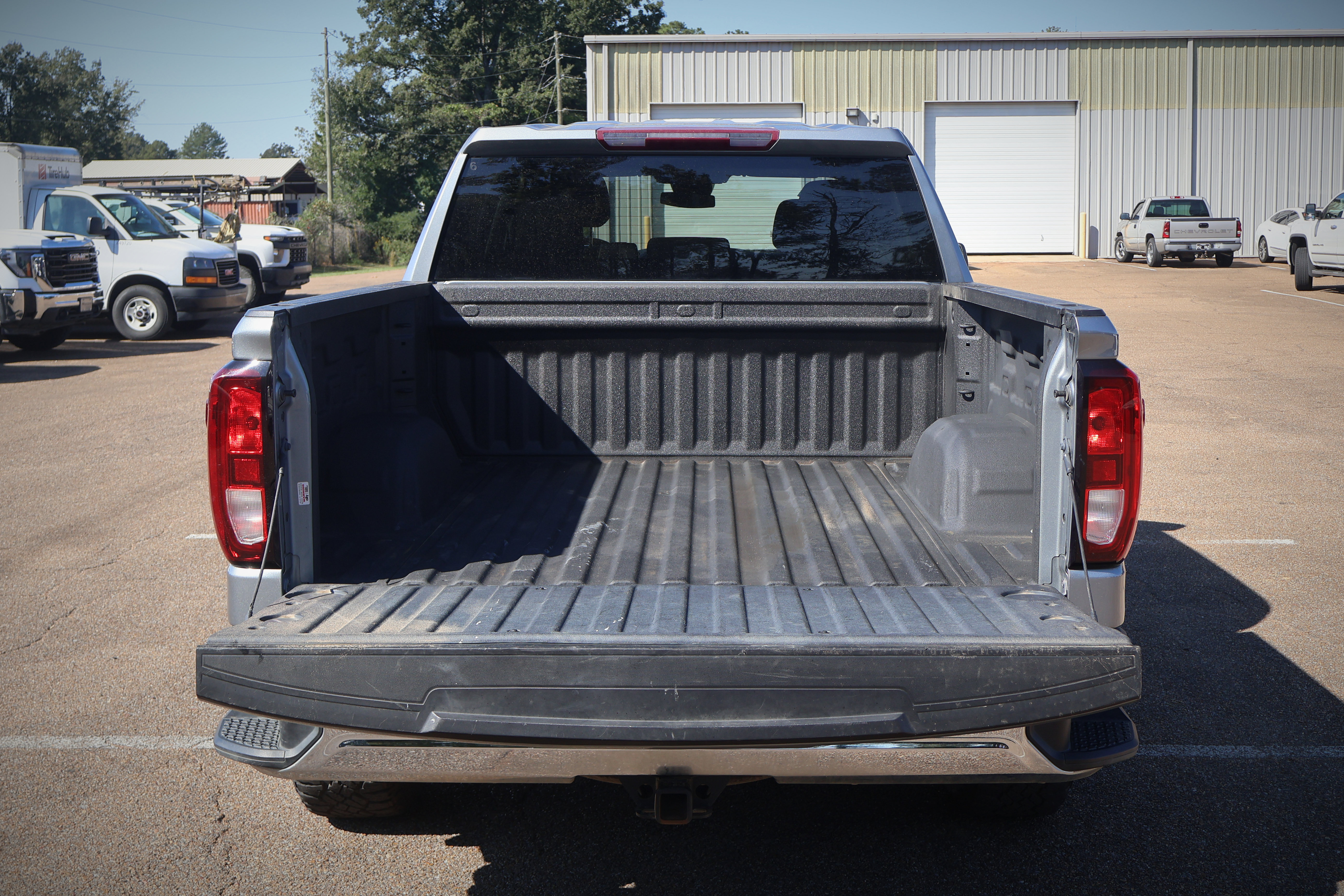 Used 2024 GMC Sierra 1500 Pro AWD/4WD image 25