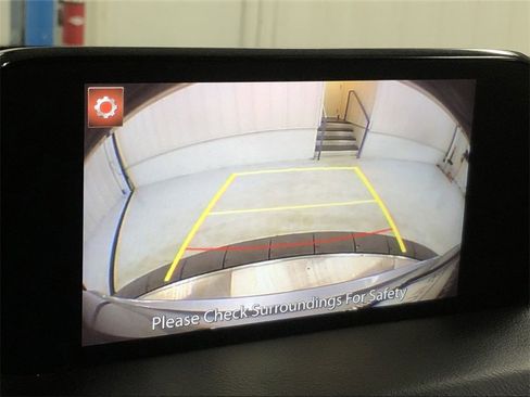 Used 2018 MAZDA CX-5 Touring image 17