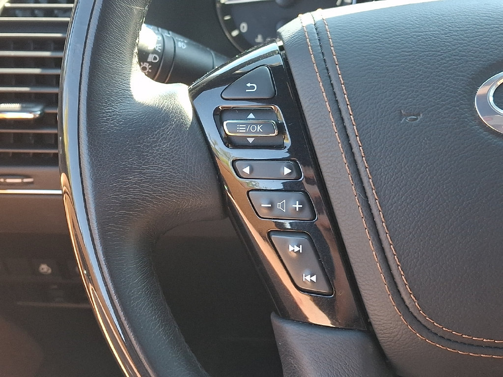 Used 2023 INFINITI QX80 Sensory w/ Cargo Package AWD/4WD image 22