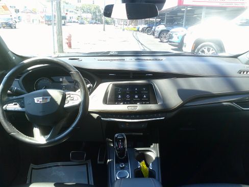 Used 2021 Cadillac XT4 Sport w/ Cold Weather Package AWD/4WD image 22