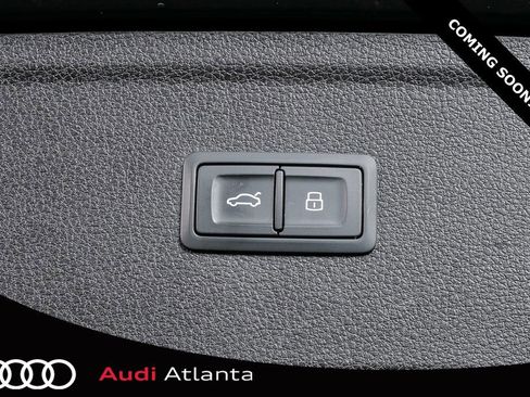 Used 2018 Audi Q5 2.0T w/ Premium Plus Package image 31