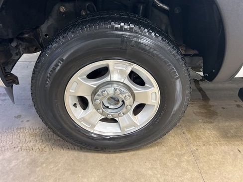 Used 2015 Ford F250 XLT w/ XLT Value Package image 9