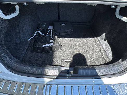 Used 2023 Volkswagen Jetta SE FWD image 24