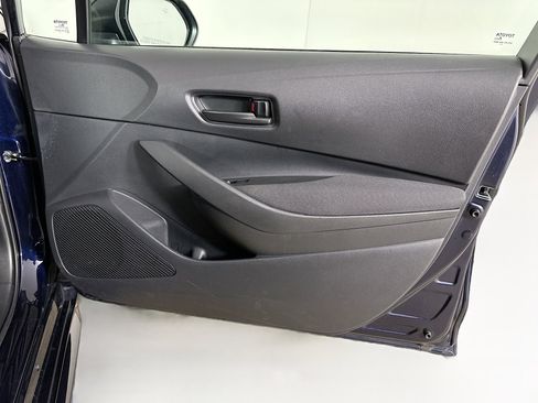 Used 2025 Toyota Corolla LE image 30