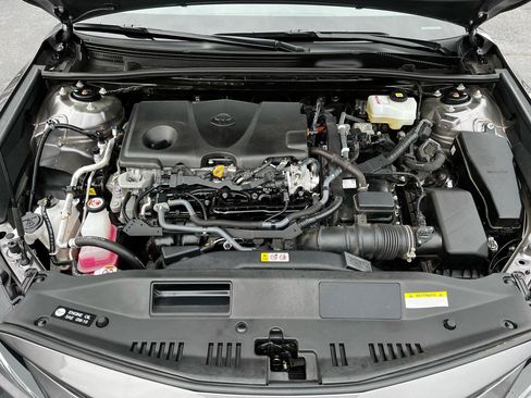 Used 2023 Toyota Camry XLE FWD image 16