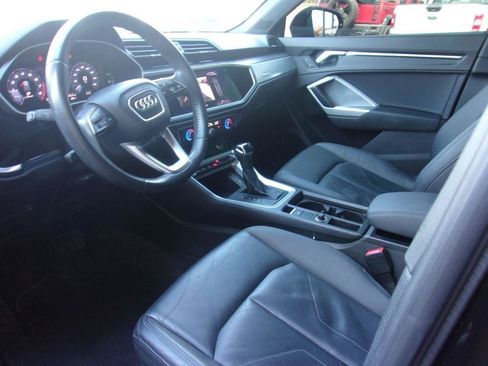 Used 2019 Audi Q3 2.0T Premium w/ Convenience Package AWD/4WD image 8