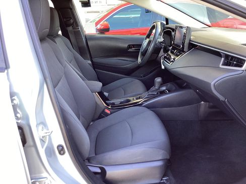Used 2022 Toyota Corolla LE FWD image 14