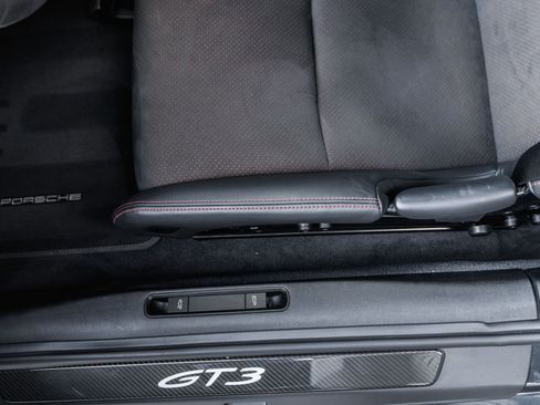 Used 2022 Porsche 911 GT3 RWD image 25