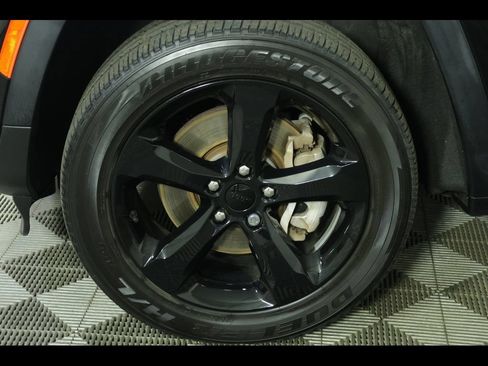 Used 2023 Jeep Grand Cherokee L Laredo AWD/4WD image 16